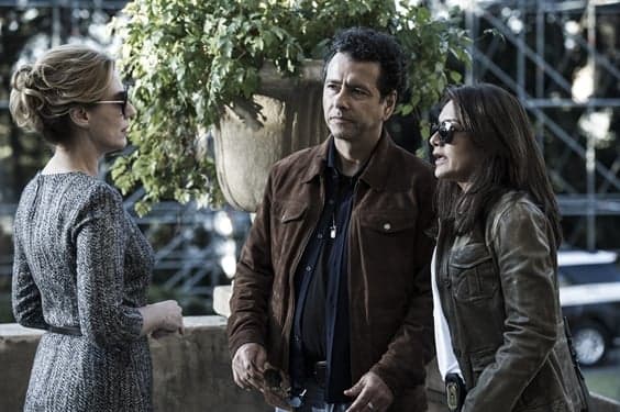 "O Rebu": começam as investigações na mansão de Angela Mahler
