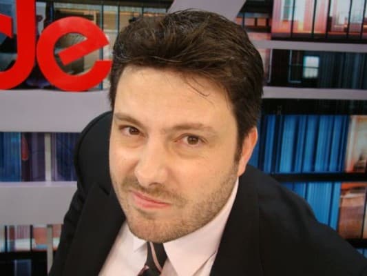 "The Noite" bate recorde negativo de audiência e perde pela primeira vez para Rafinha Bastos