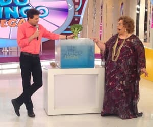 No ‘‘Domingo Legal’’, Mamma Bruschetta faz declarações polêmicas sobre Cauã Reymond e Massafera, e outros casais