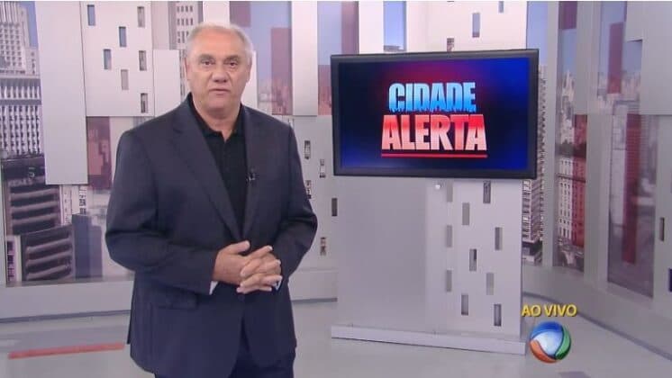 Com Marcelo Rezende, "Cidade Alerta" se distancia do SBT; confira os consolidados desta segunda-feira (28/07/14)