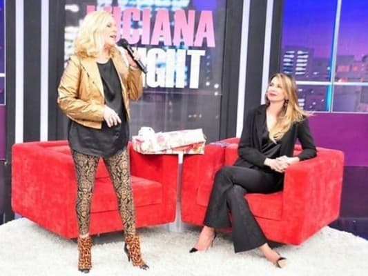 Sobre o erro ao cantar o Hino Nacional, Vanusa diz: ‘‘Fui e quebrei a cara’’