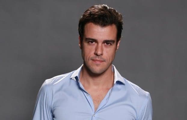 Após boatos, Aguinaldo Silva desmente que Enrico seja gay