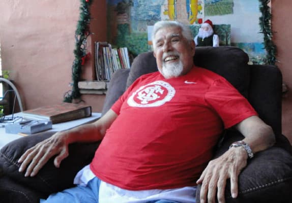 Professor Girafales continua internado e fraco