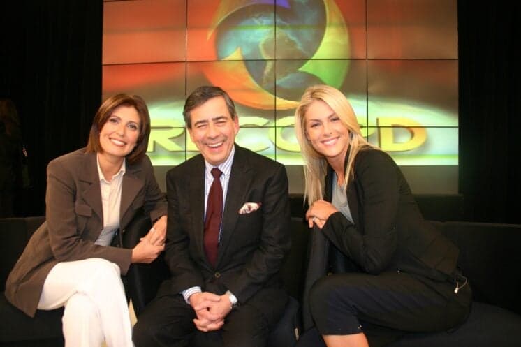 Ana Hickmann comemora 10 anos na Record; relembre a trajetória da apresentadora