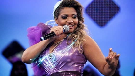 "Ah, escapuliu? Nem percebi", diz Gaby Amarantos após mostrar demais no "Encontro"