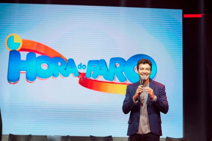 "Hora do Faro" vai bem, lidera e bate recorde de audiência