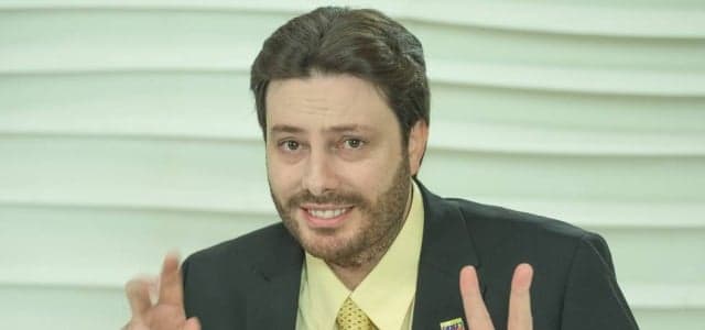 Sobre polêmica envolvendo Danilo Gentili: nossa TV tá perdida