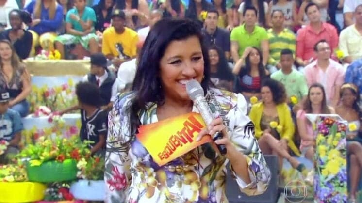 “Esquenta!” muda um pouco o formato e Regina Casé volta às origens