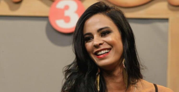 "A Fazenda": Lorena Bueri se insinua na cozinha para Diego Cristo