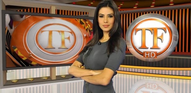 Com medo de perder o posto, apresentadora antecipa volta ao "TV Fama" após gravidez