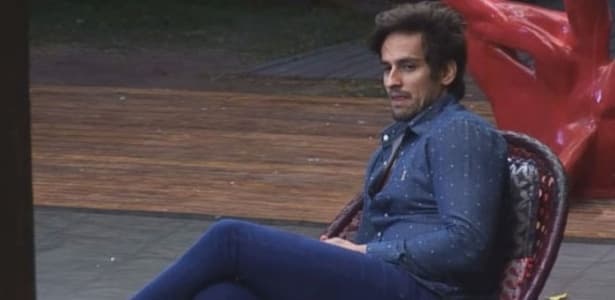 "A Fazenda 7": "Ela ficou maluca que não dei moral", diz Leo Rodriguez sobre Babi Rossi