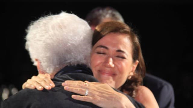 Lilia Cabral ganha prêmio de melhor atriz por Maria Marta da novela "Império"