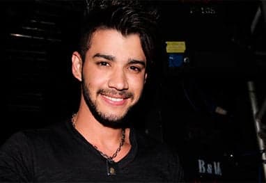 Gusttavo Lima pensa em desistir da carreira: ‘‘Só canto pelos meus pais’’
