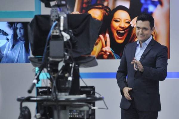 "Clube TV" deixa a RedeTV! na liderança em Brasília; confira os consolidados da segunda-feira (24/11/14) DF