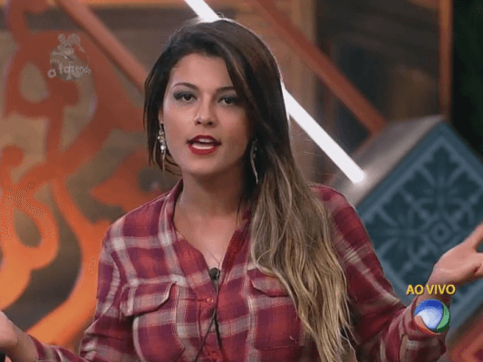 "A Fazenda": Babi Rossi e Bruna Tang trocam alfinetadas ao vivo