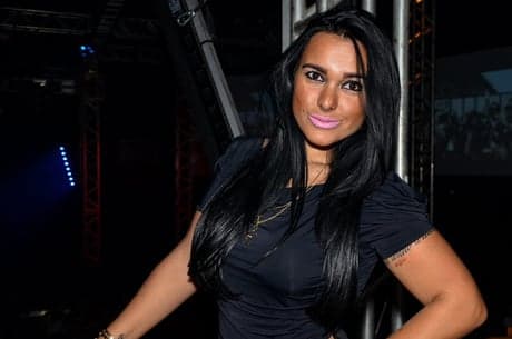 Kamyla Simioni critica Luciana Gimenez: "Não fiz meu filho em banheiro de boate"