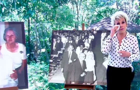 Ana Maria Braga chora ao ver fotos dos pais no "Mais Você"