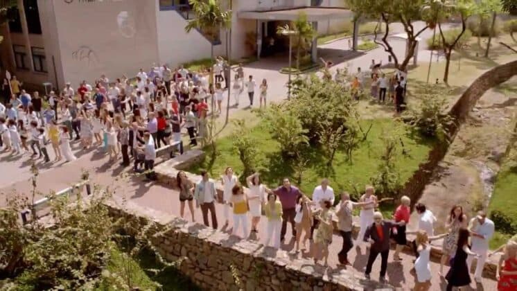 Apresentadora da Globo causa tumulto em gravação de vinheta