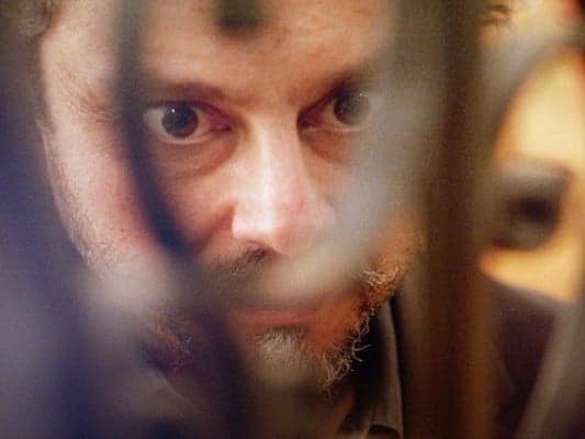 ‘‘Império’’: José Alfredo flagra Téo e Maurílio juntos
