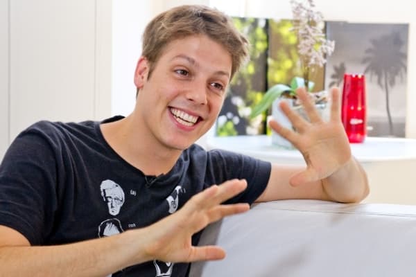 Fábio Porchat quer o formato do novo programa e dificulta negociação com o SBT
