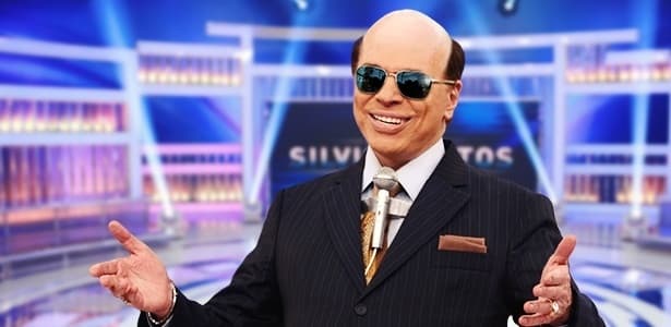 Para fugir do assédio, Silvio Santos encomenda máscara para andar disfarçado