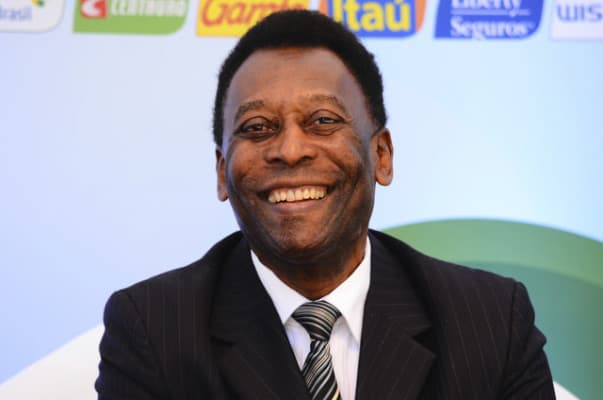 Saiba qual é o atual estado de saúde do ex-jogador Pelé