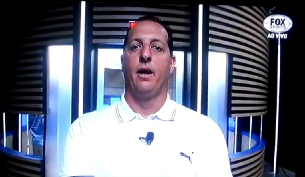 O apresentador Benjamin na Fox Sports. (Foto: Reprodução / Internet)