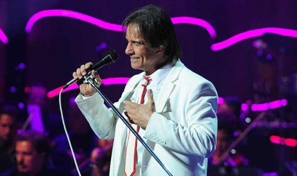 Show de Roberto Carlos concorrerá com especial de Sergio Mallandro e final do "MasterChef"