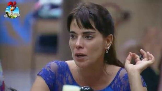 "A Fazenda 7": Heloísa revela que já tomou multa por tirar cutícula no trânsito