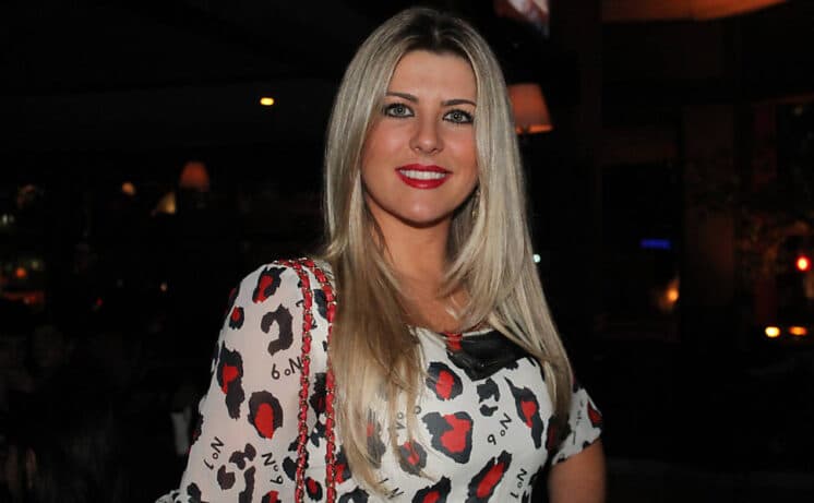 Iris Stefanelli será apresentadora de novo programa feminino da RedeTV!