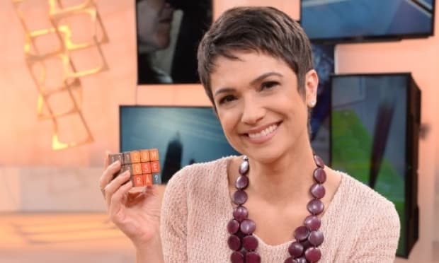 Sandra Annenberg vai ao cinema com a filha e a semelhança deixa público impressionado