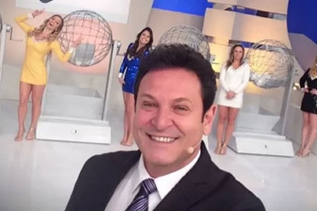 "Graças a Deus terminei o ano trabalhando", agradece Luis Ricardo