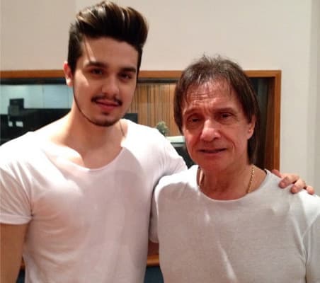 Luan Santana ensaia com Roberto Carlos para especial de final de ano