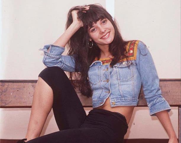 "Hoje faz 22 anos que ela não pôde viver!", lamenta Glória Perez ao homenagear filha