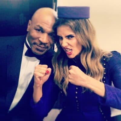 Deborah Secco grava comercial ao lado de Mike Tyson