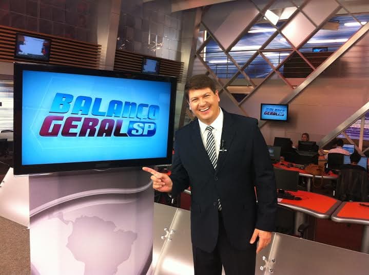 Aposta da Record, Rodrigo Pagliani fala sobre novo estilo da televisão: "A linguagem mudou"