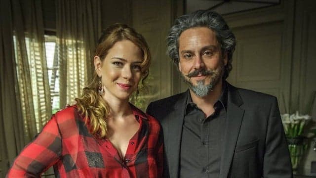 "Império": Zé Alfredo "ressuscita" no Natal e tem encontro emocionante com Cristina