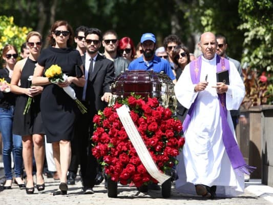 Alexandre Nero grava morte de Zé Alfredo e revela: "Morrer cansa"