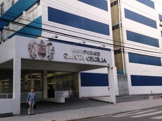 Equipe de TV é feita de refém durante invasão a universidade