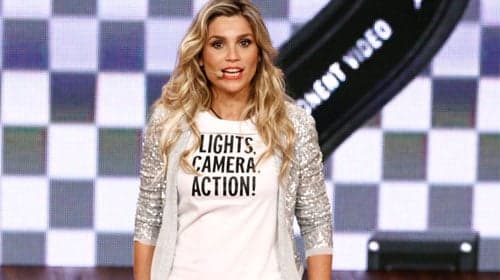 Flávia Alessandra quer virar apresentadora e ganha quadro no "Caldeirão"
