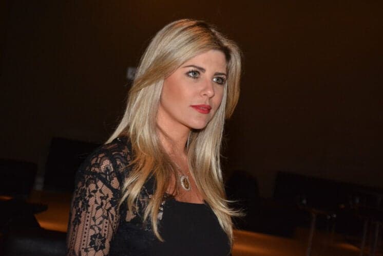 Iris Stefanelli é perseguida e desabafa: "Vontade de chorar de medo"