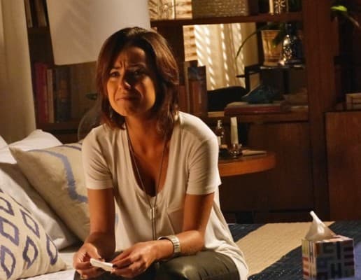 "Império": Maria Marta joga na cara de Clara que ela não é mais queridinha de José Alfredo