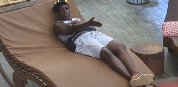 "A Fazenda 7": Neném faz apelo ao público e pede eliminação de Babi e Andréia Sorvetão