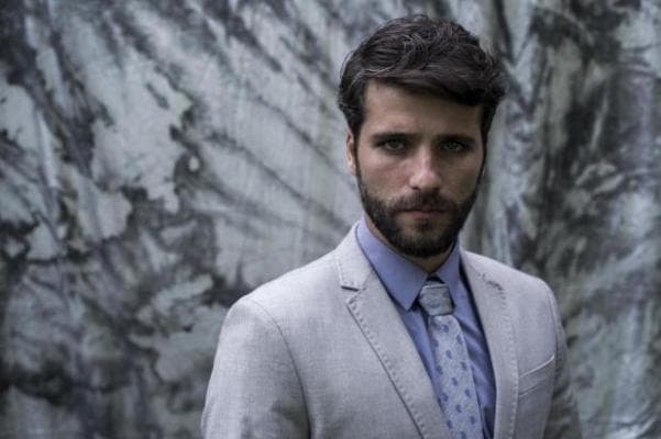 "Dupla Identidade" segue com audiência ascendente na Globo