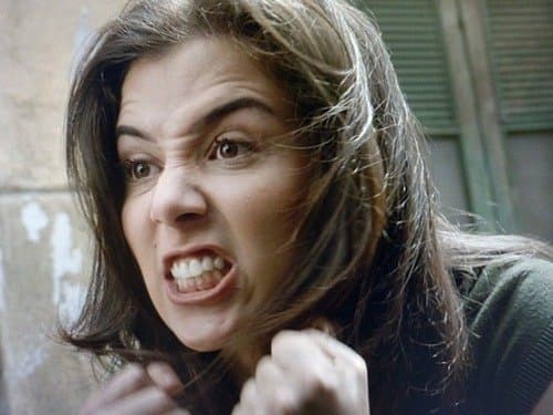 "Império": Apaixonada, Cora exige que Amanda se afaste de José Pedro