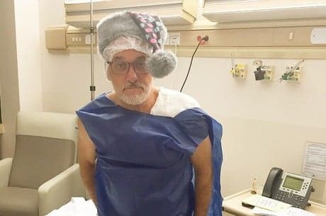 Otávio Mesquita é internado em São Paulo