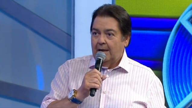Fausto Silva ganhará novo cenário e finalmente apresentará seu programa em São Paulo