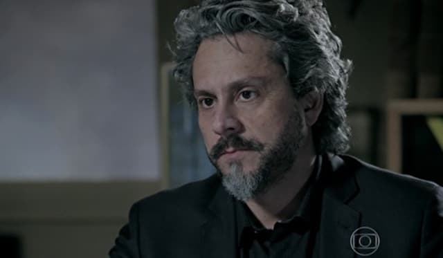 "Império": inimigo de José Alfredo pode ser na verdade uma mulher