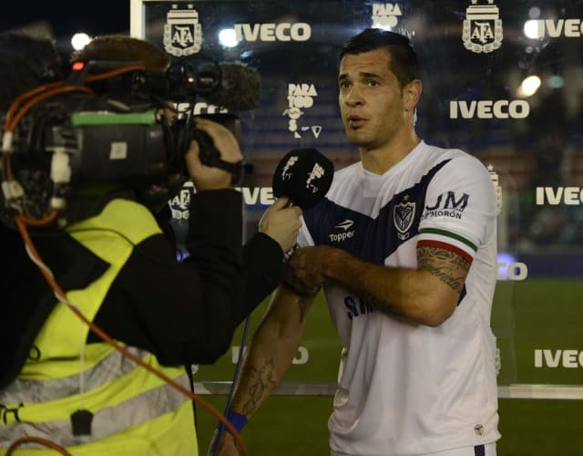 Para evitar constrangimentos e "ofensas", narrador troca o nome de jogador em transmissão; entenda!