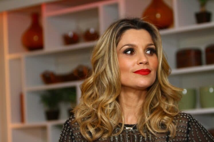 Flávia Alessandra apresentará quadro no "Fantástico"